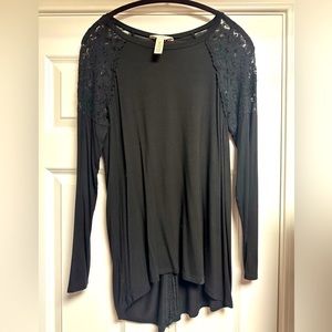 MaCherie Black Maternity tunic shirt size M